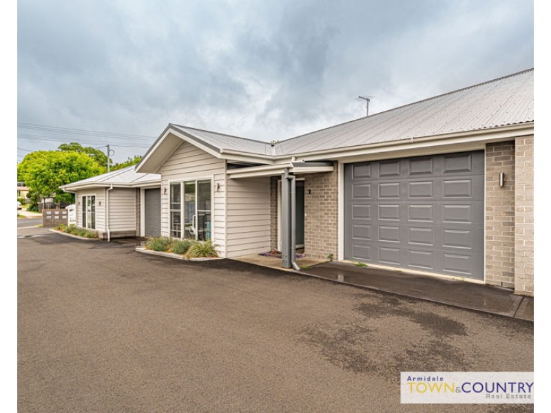 25 Marsh Street, Armidale NSW 2350
