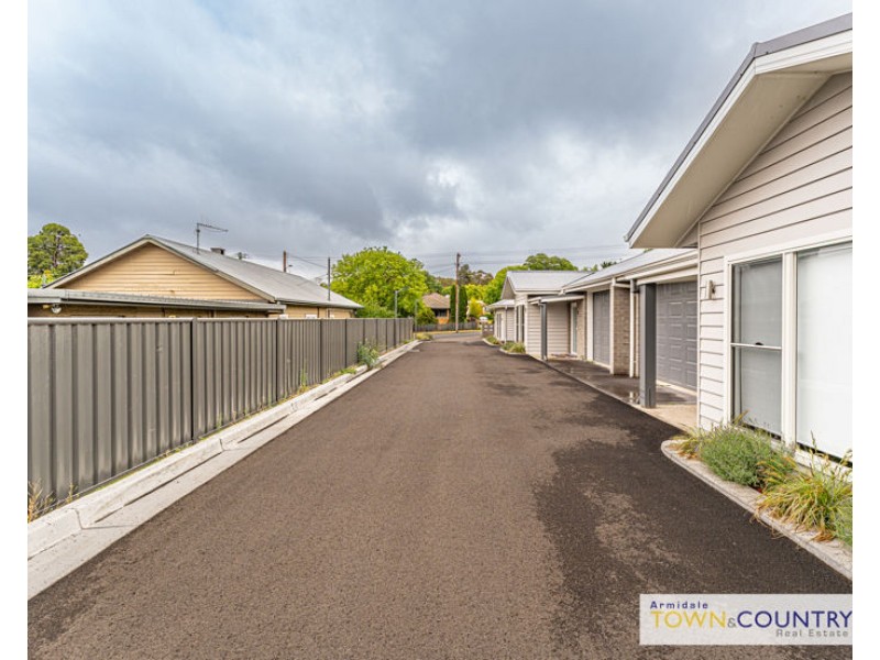 25 Marsh Street, Armidale NSW 2350