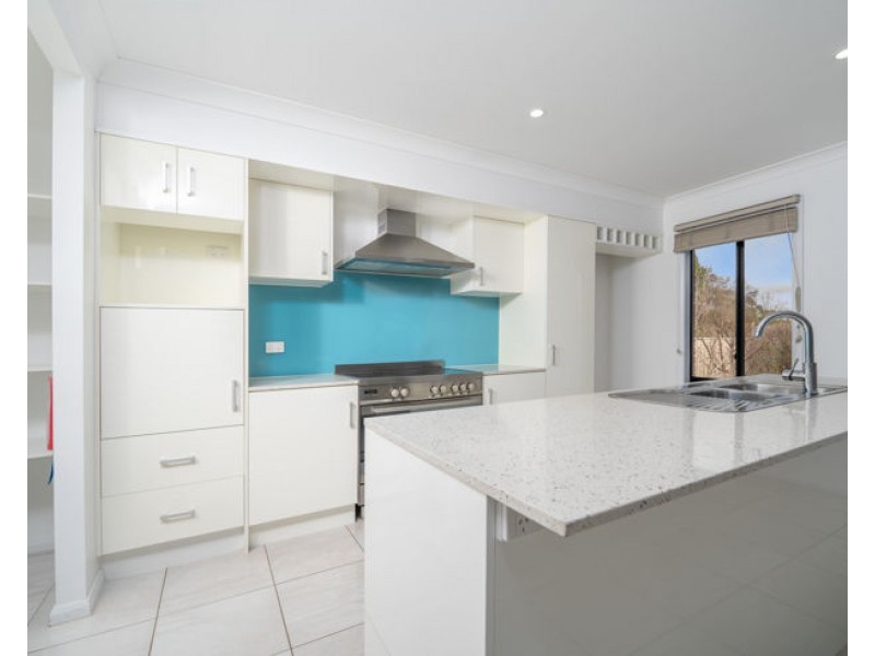 6 Holmfield Drive, Armidale NSW 2350