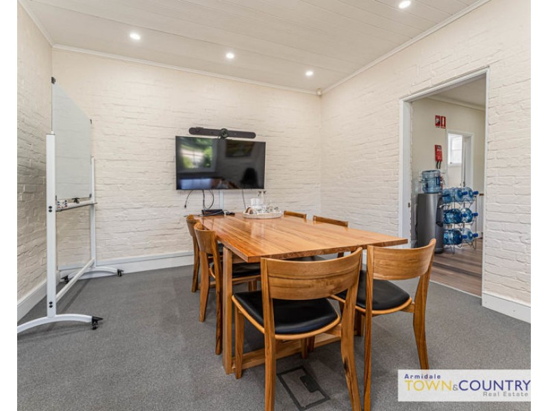 187 Kirkwood Street, Armidale NSW 2350