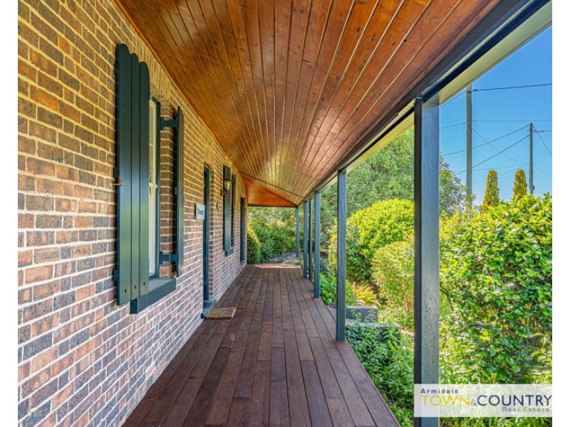 187 Kirkwood Street, Armidale NSW 2350