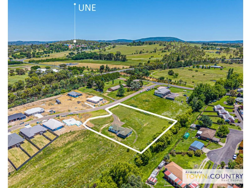 5 Harrison Place, Armidale NSW 2350