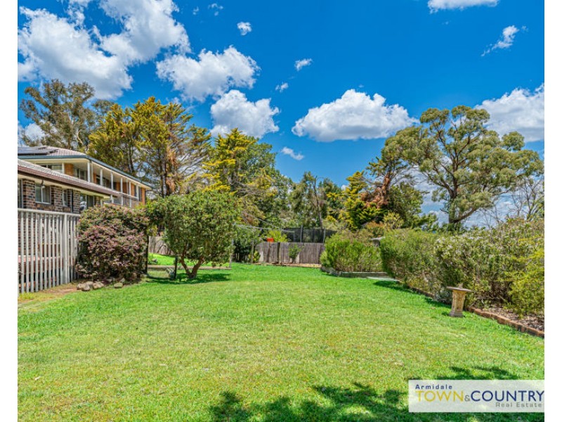 12 Nyssa Street, Armidale NSW 2350