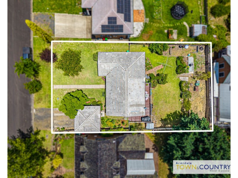 12 Nyssa Street, Armidale NSW 2350