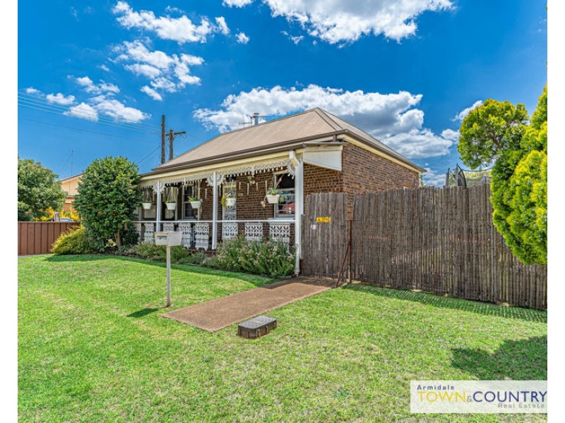 116 Niagara Street, Armidale NSW 2350