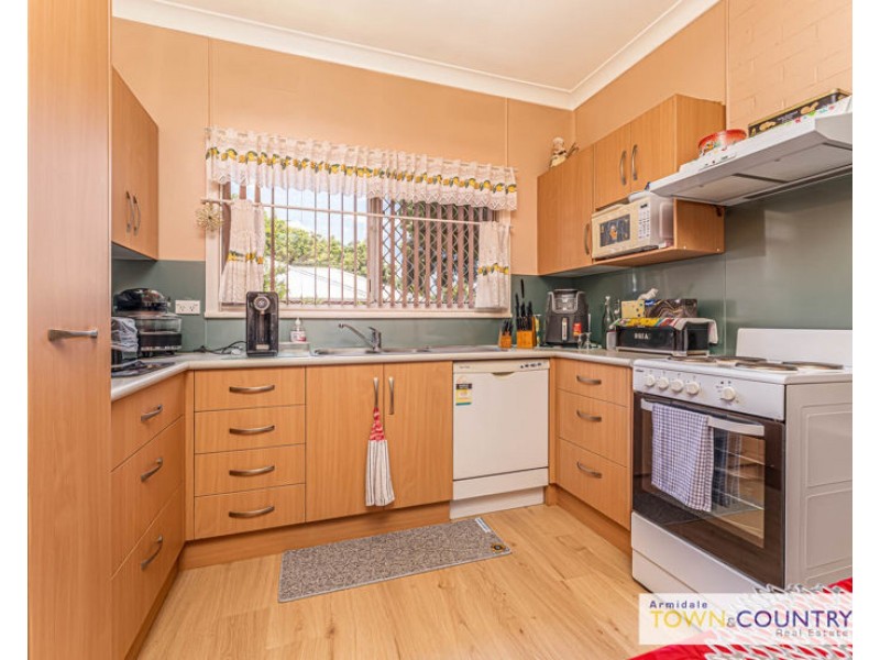 222 Kennedy Street, Armidale NSW 2350