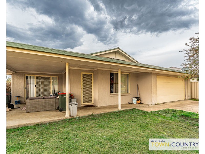 25 Rusden Court, Armidale NSW 2350