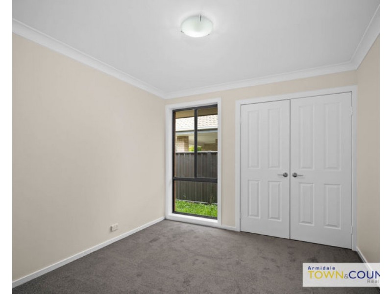 32 Albion Close, Armidale NSW 2350