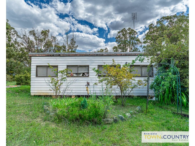 23 Kareela Road, Armidale NSW 2350
