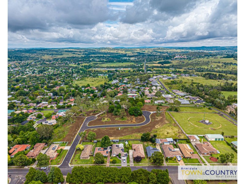 Lot 13 32a Crest Road, Armidale NSW 2350