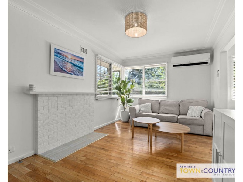 82A Erskine Street, Armidale NSW 2350