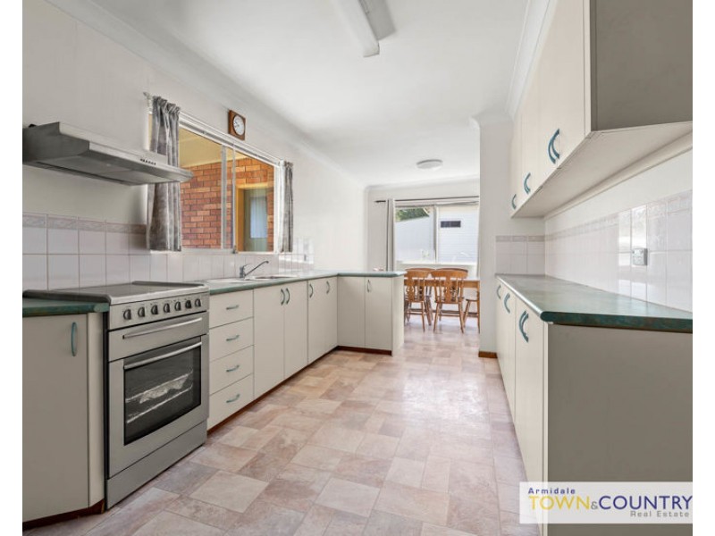 169 Mossman Street, Armidale NSW 2350