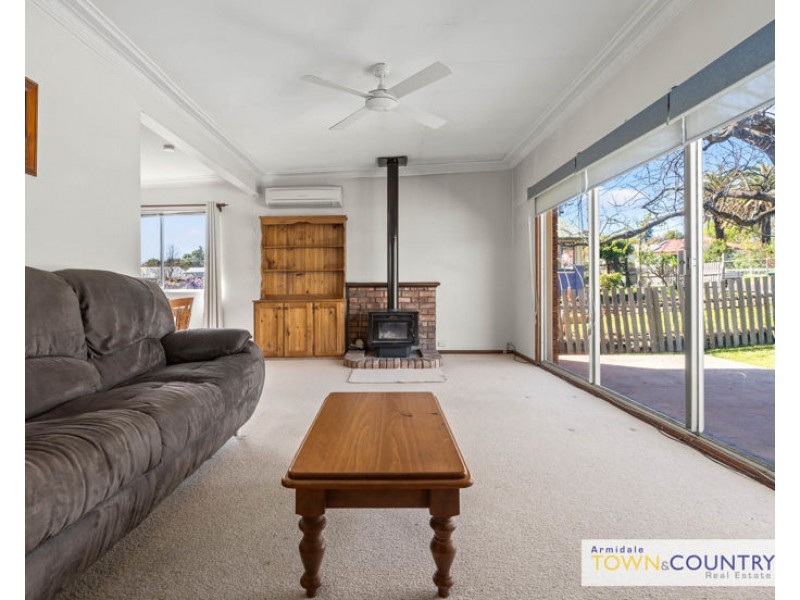 169 Mossman Street, Armidale NSW 2350