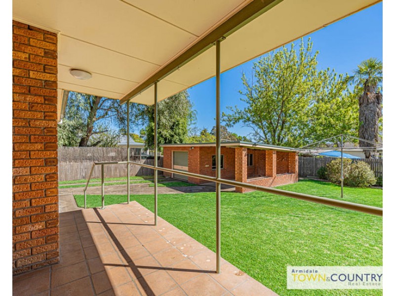 169 Mossman Street, Armidale NSW 2350