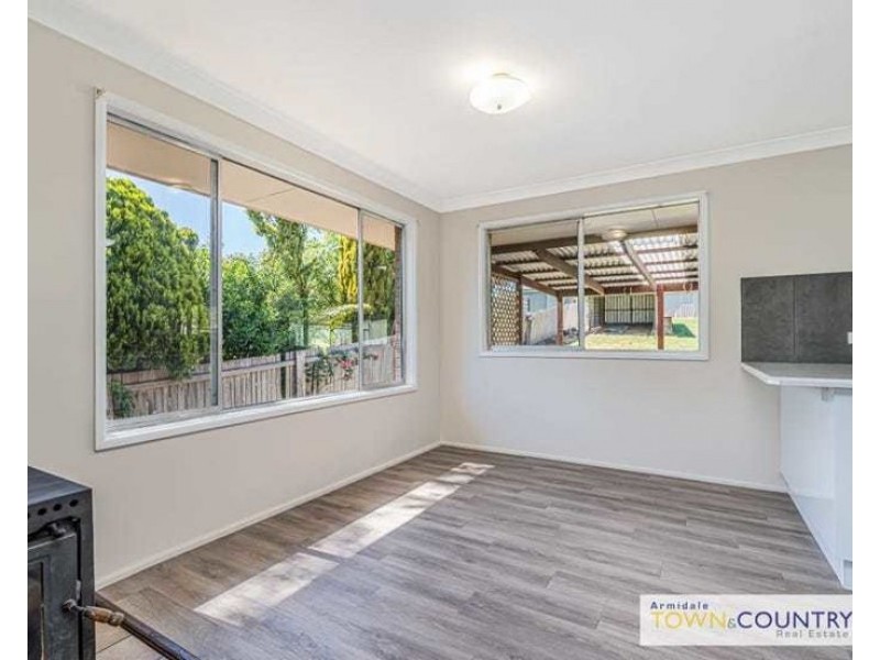 40 Uralla Rd, Armidale NSW 2350