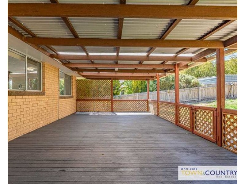 40 Uralla Rd, Armidale NSW 2350