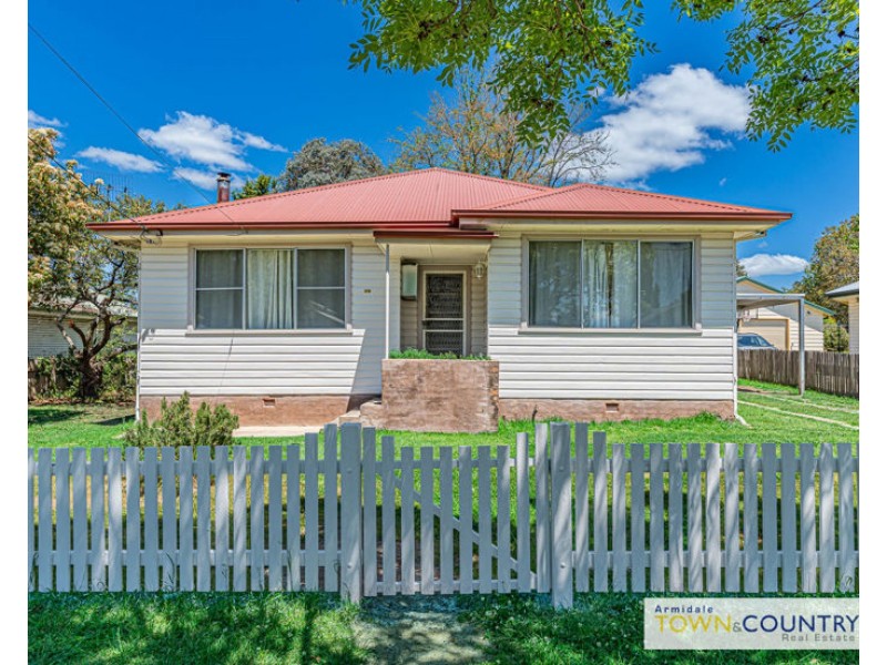 210 Dumaresq Street, Armidale NSW 2350
