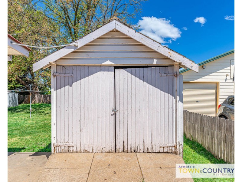 210 Dumaresq Street, Armidale NSW 2350