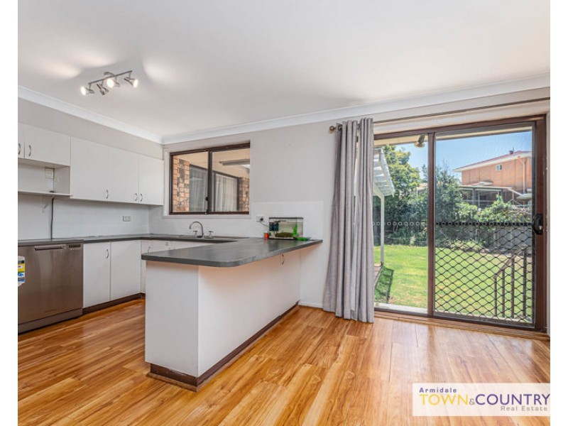 5 Finlayson Close, Armidale NSW 2350
