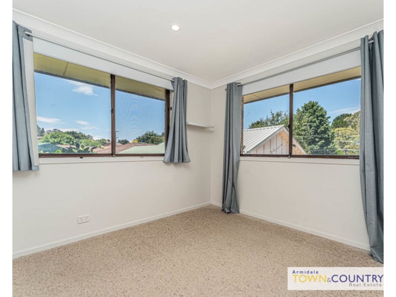 5 Finlayson Close, Armidale NSW 2350