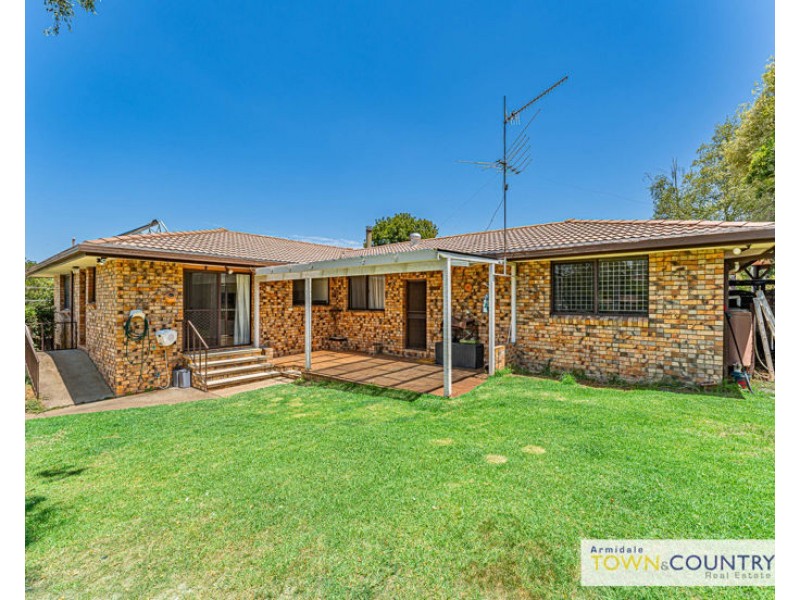 5 Finlayson Close, Armidale NSW 2350