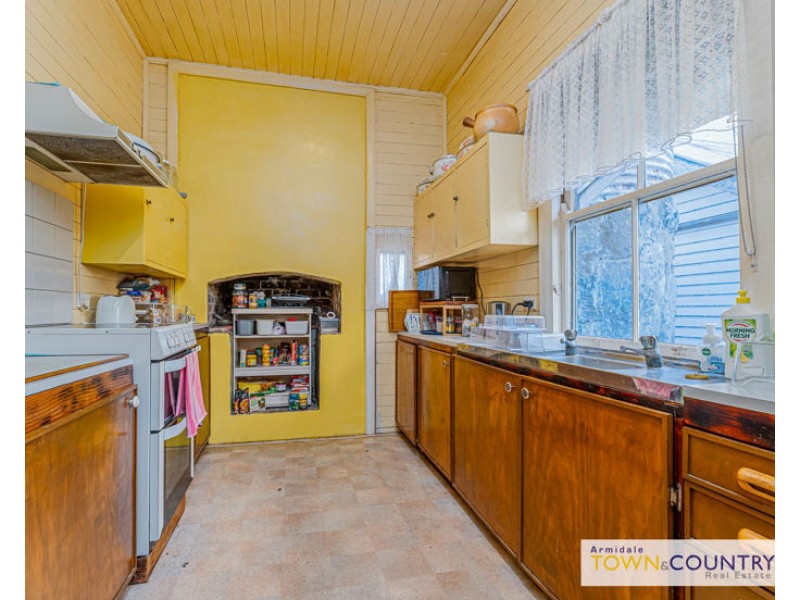 ‘Valverde’ 216 Invergowrie Road, Armidale NSW 2350