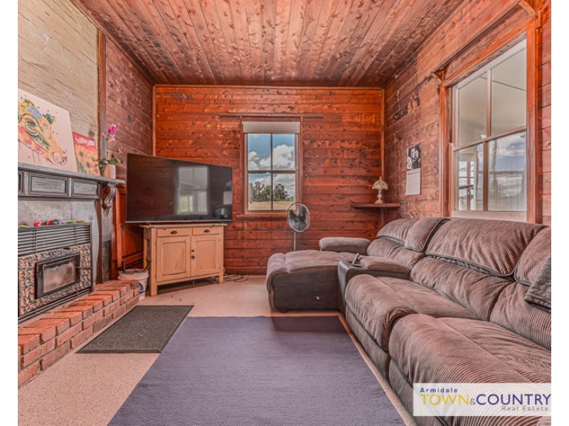 ‘Valverde’ 216 Invergowrie Road, Armidale NSW 2350