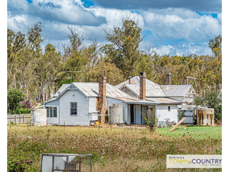 ‘Valverde’ 216 Invergowrie Road, Armidale NSW 2350
