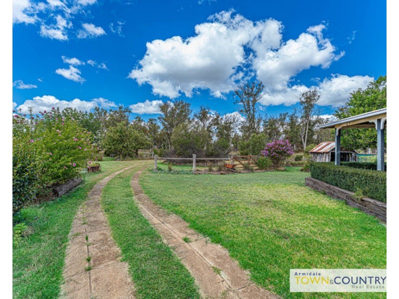 ‘Valverde’ 216 Invergowrie Road, Armidale NSW 2350