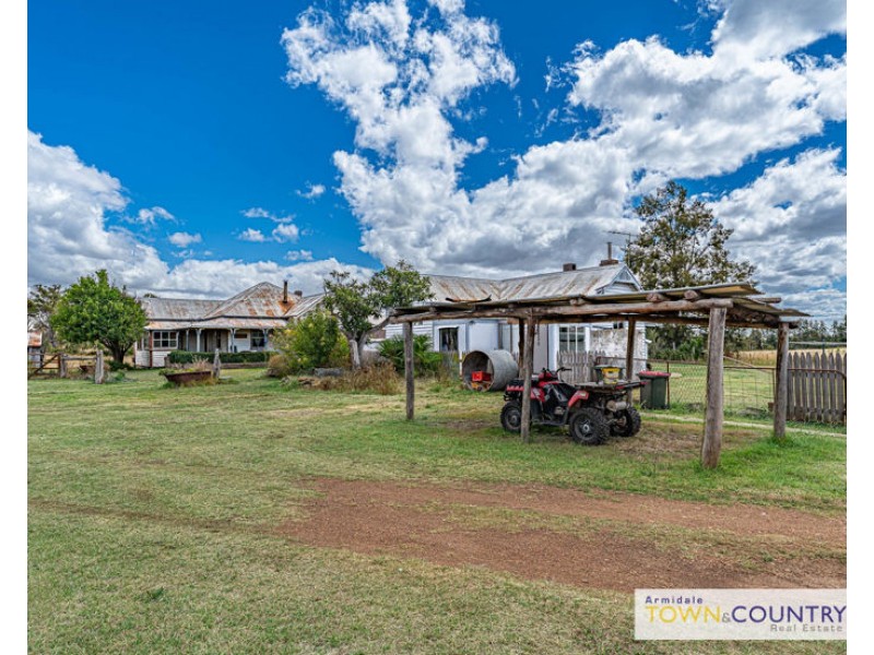 ‘Valverde’ 216 Invergowrie Road, Armidale NSW 2350
