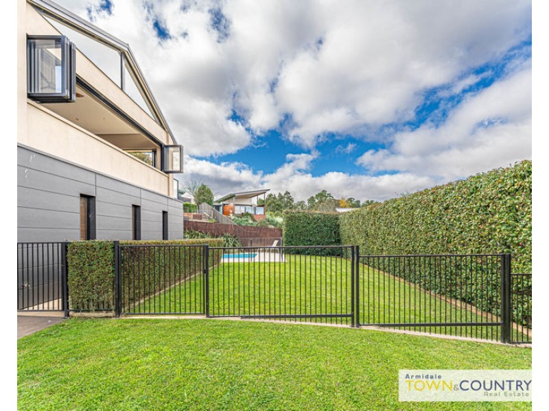 28 Golden Grove, Armidale NSW 2350