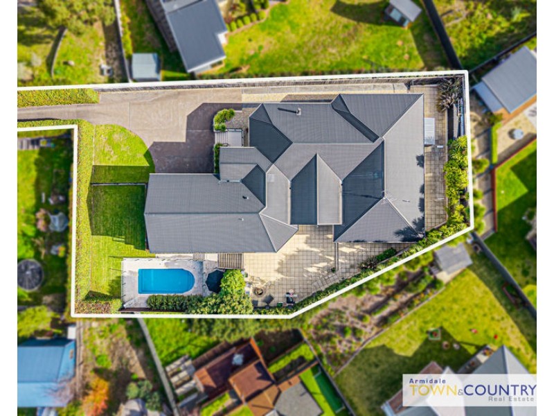 28 Golden Grove, Armidale NSW 2350