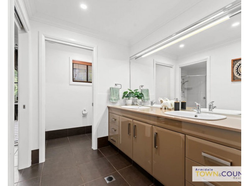 28 Golden Grove, Armidale NSW 2350