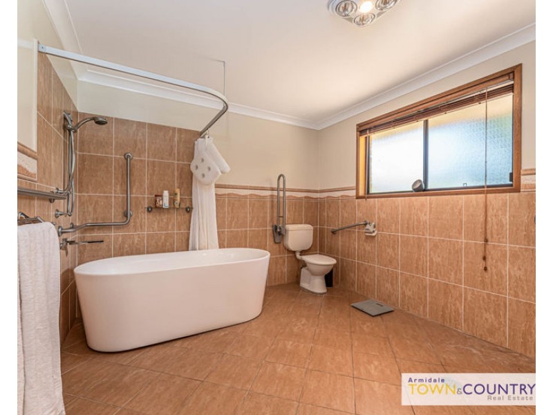 15 Dalton Drive, Armidale NSW 2350