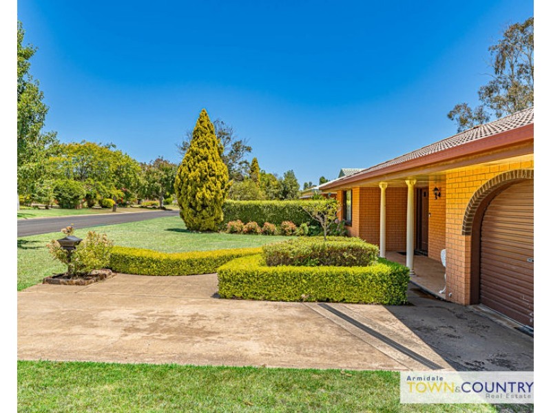 15 Dalton Drive, Armidale NSW 2350