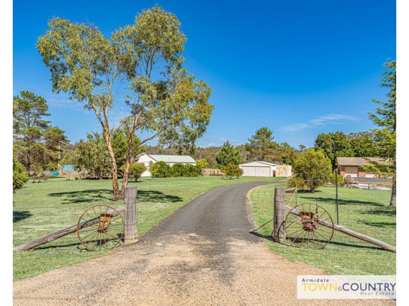 58 Kareela Road, Armidale NSW 2350