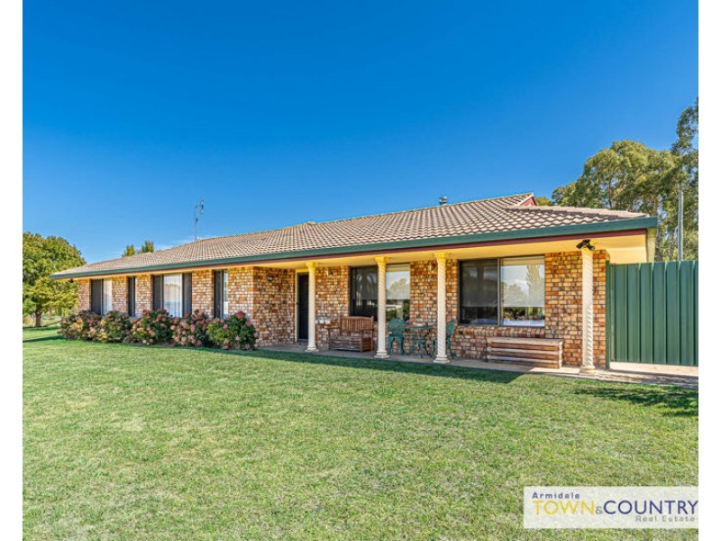 58 Kareela Road, Armidale NSW 2350