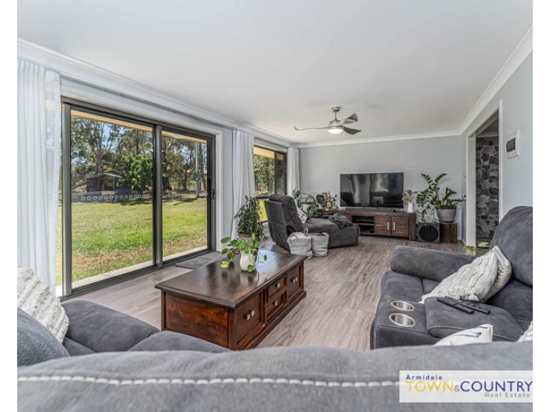 58 Kareela Road, Armidale NSW 2350