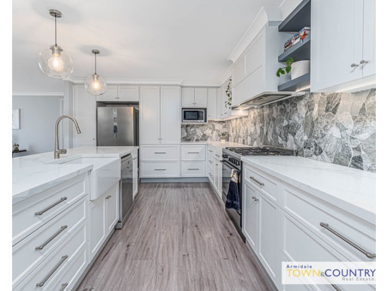 58 Kareela Road, Armidale NSW 2350