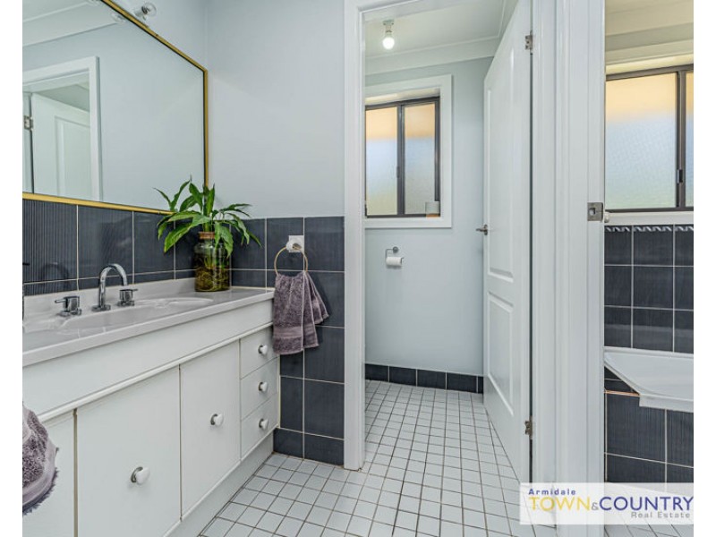 58 Kareela Road, Armidale NSW 2350