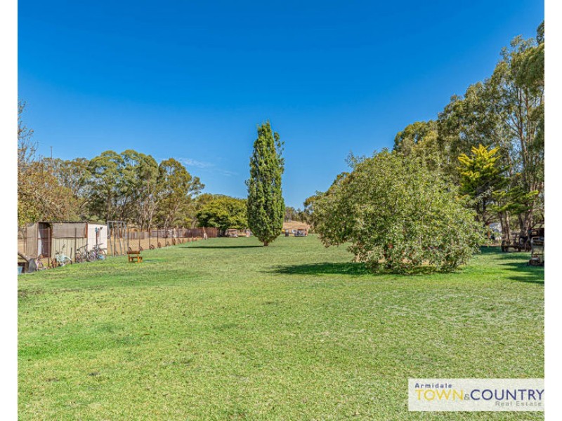 58 Kareela Road, Armidale NSW 2350