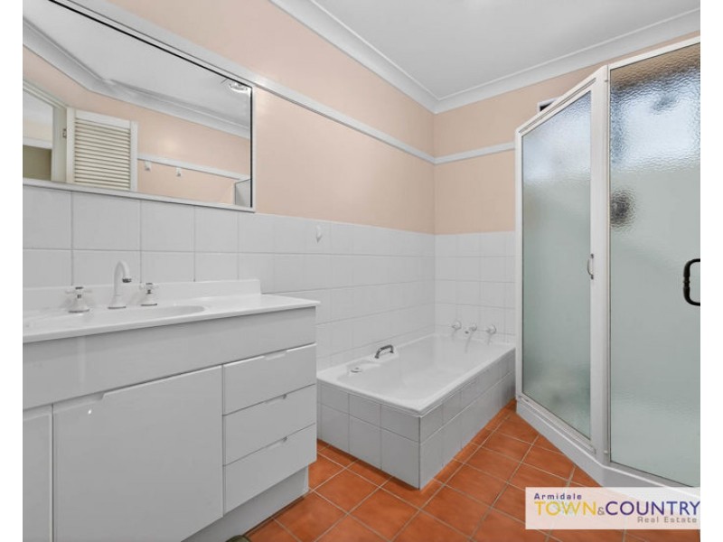 3 Bona Vista Road, Armidale NSW 2350