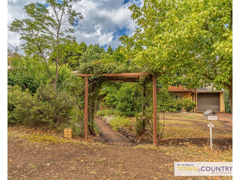 3 Bona Vista Road, Armidale NSW 2350