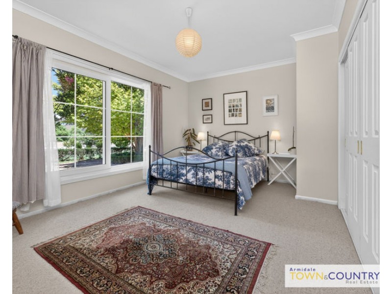 37 Herbert Park Road, Armidale NSW 2350