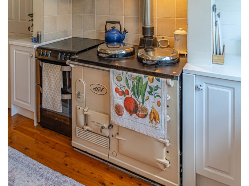 37 Herbert Park Road, Armidale NSW 2350