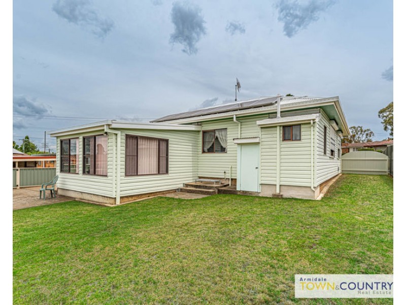 3 Glen Innes Road, Armidale NSW 2350