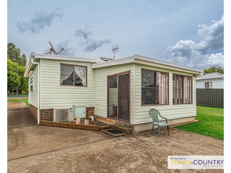 3 Glen Innes Road, Armidale NSW 2350