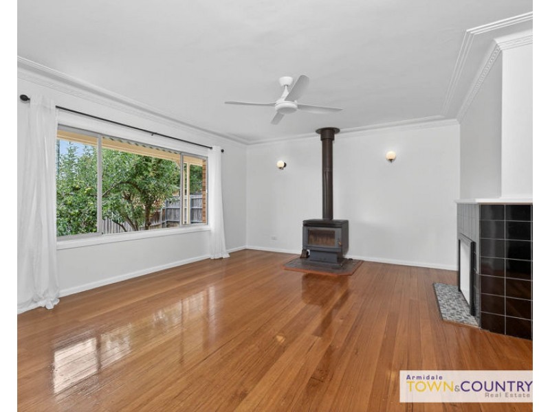 9 College Ave, Armidale NSW 2350