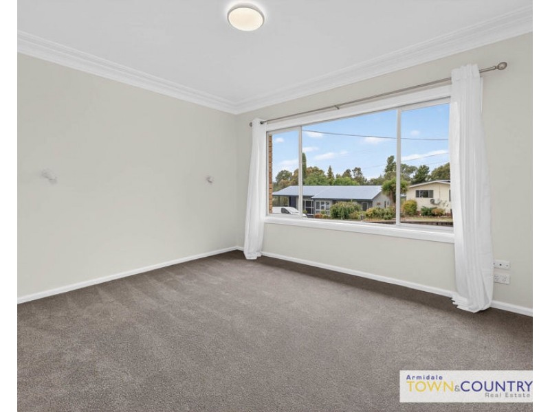 9 College Ave, Armidale NSW 2350