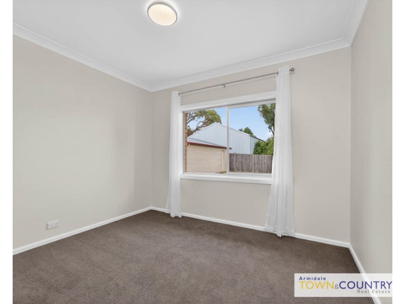 9 College Ave, Armidale NSW 2350